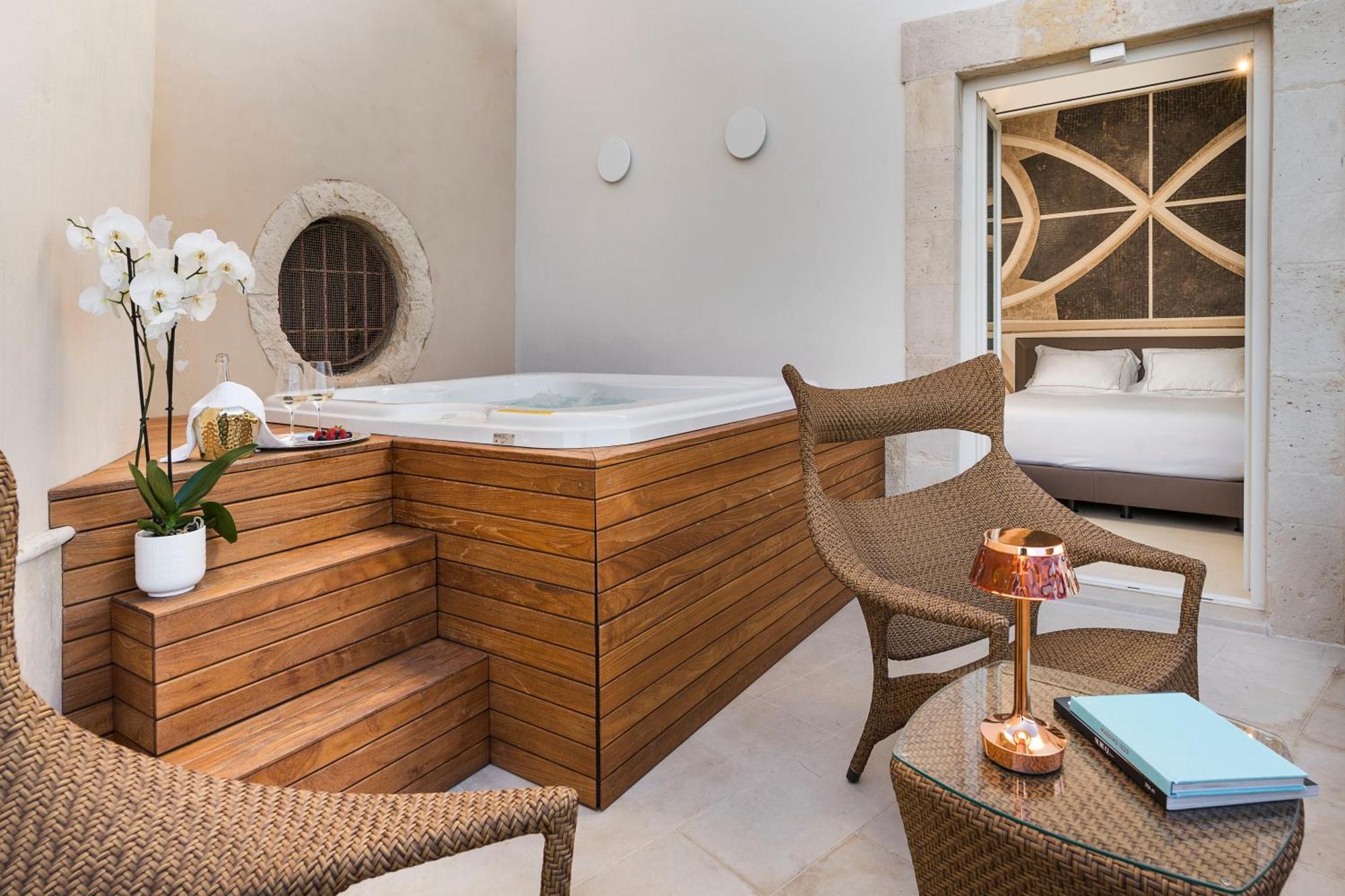 Maniace Boutique Ortigia | Esperienze 4*
